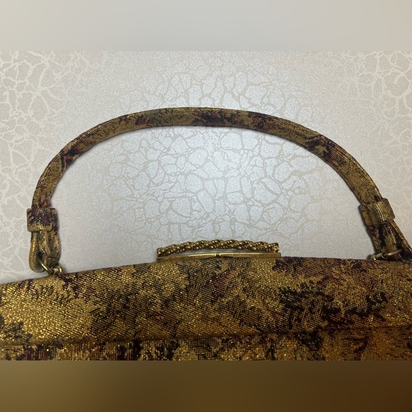 VINTAGE: Crown Lewis | floral brocade tapestry handbag. - Picture 2 of 16